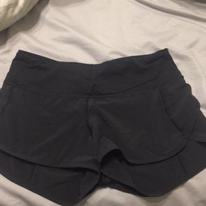 lulu lemon speed up shorts!